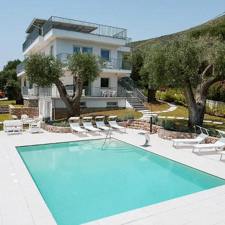 Micabalu Luxury Aparthotel Marina di Camerota